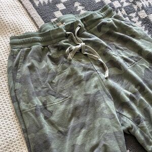 Jane and Delancey Olive Green Camo Jogger Pants